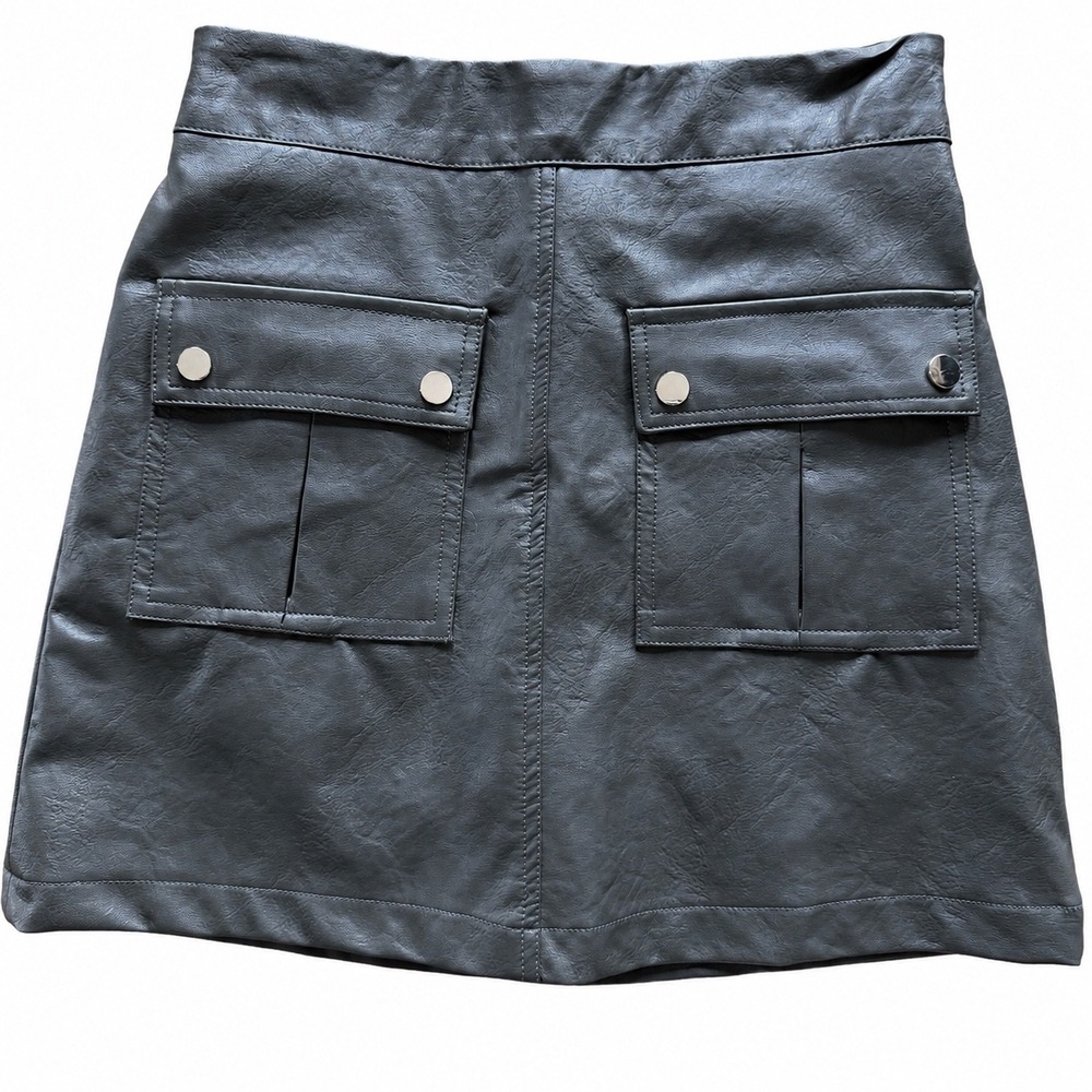 Truth by Republic Faux Leather Cargo Mini Skort Green Size 2 Utility Pocket